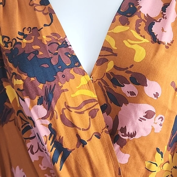 NWT Anthropologie Tiny Venus Floral Wrap Top Size Large - Picture 7 of 10